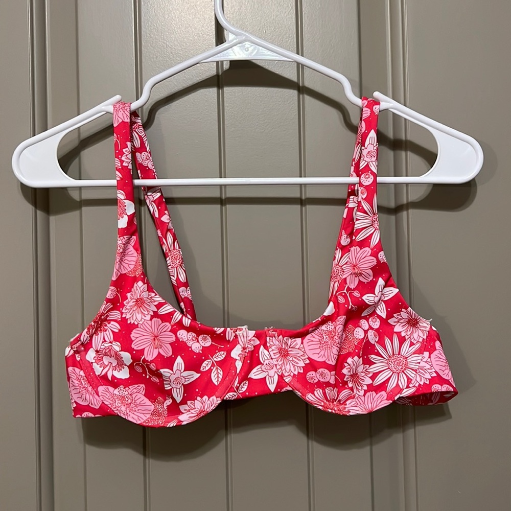 Shein women’s pink flower swim suit top